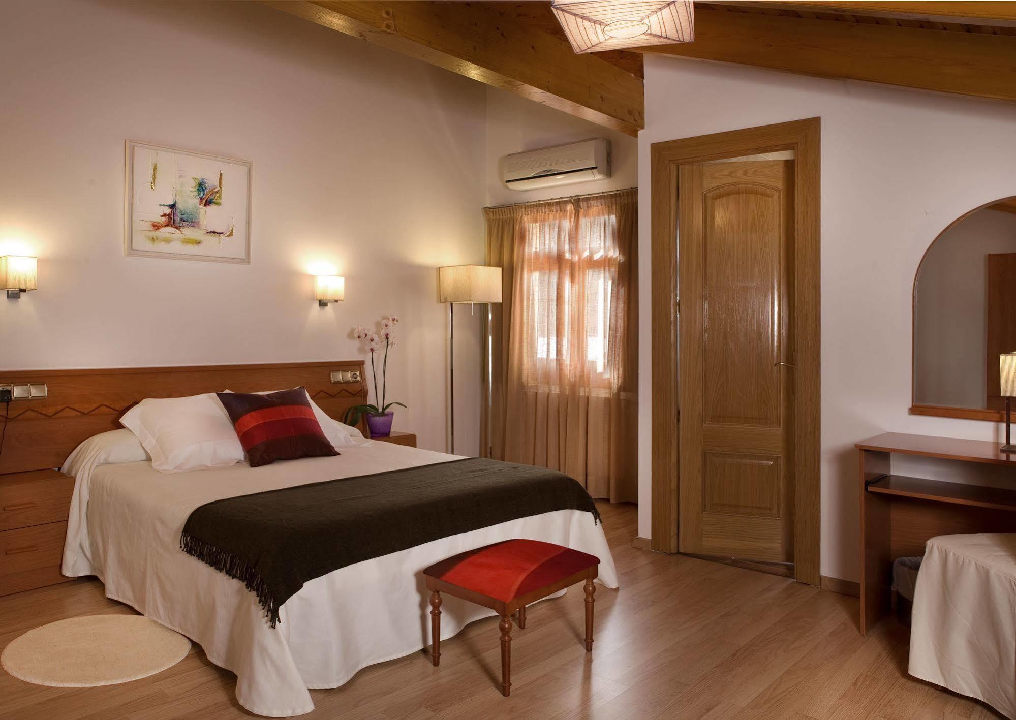 Hotel Porta D'אלייה מראה חיצוני תמונה
